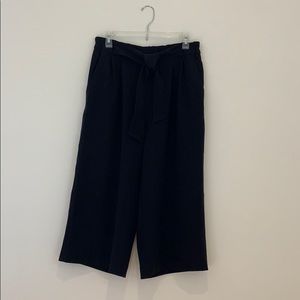 Lululemon Noir Cropped Wide Leg SZ 10 Black